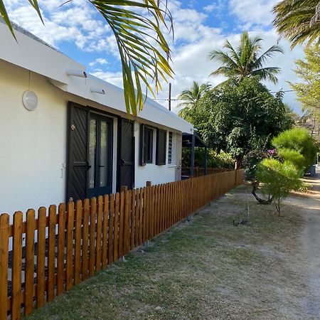 Villa & Bungalow 'Coco Des Sables' Les Pieds Dans L'Eau 라 살린 레 뱅 외부 사진