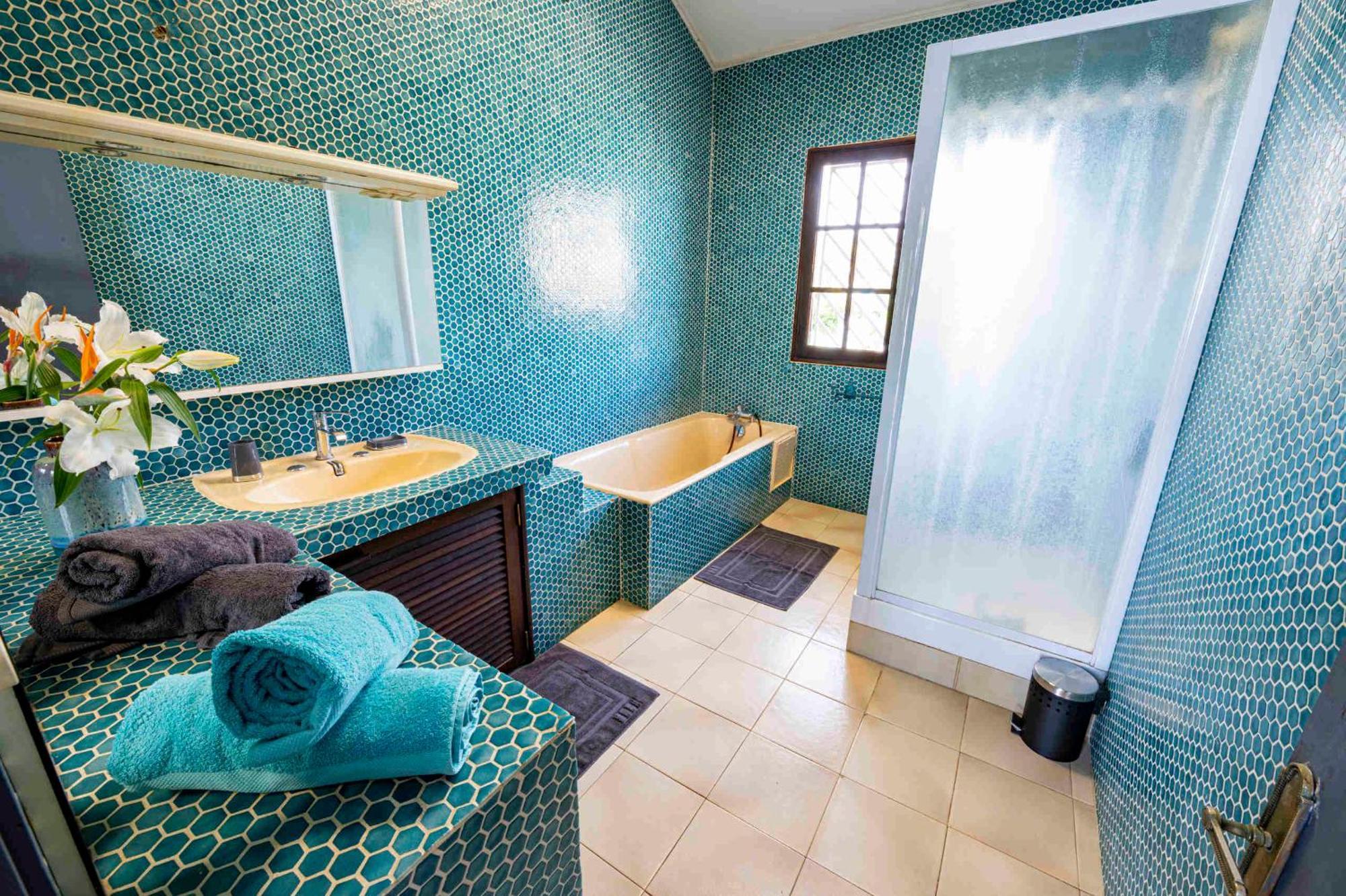 Villa & Bungalow 'Coco Des Sables' Les Pieds Dans L'Eau 라 살린 레 뱅 외부 사진